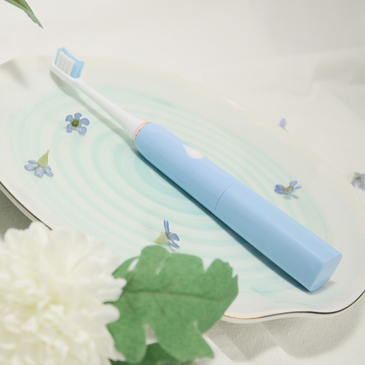 Gum Care Smart Oral Care Toothbrushes 0.7W sonic cleaning For Travel